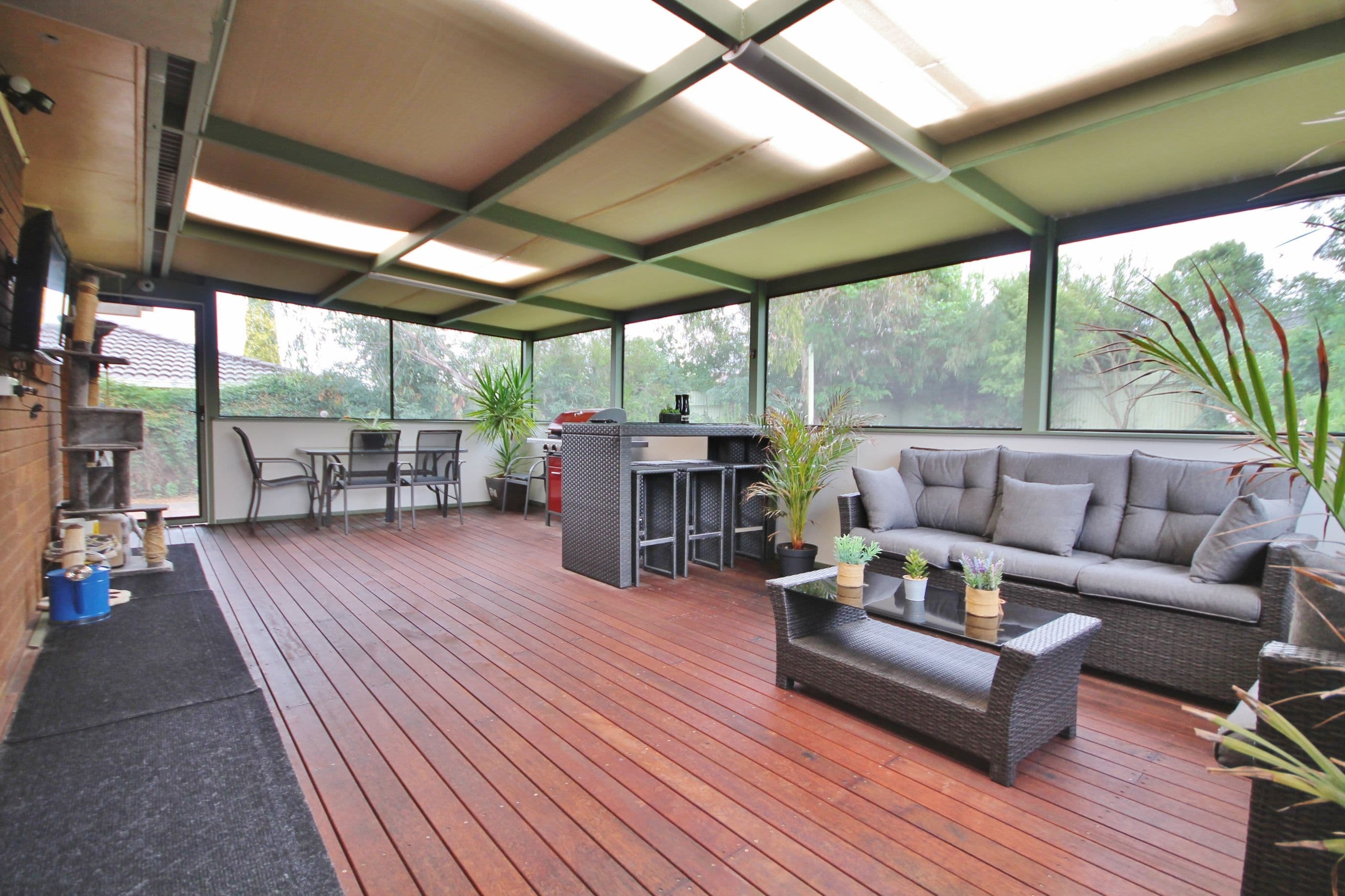 11 Keevil Drive, Young - Thumbnail 2