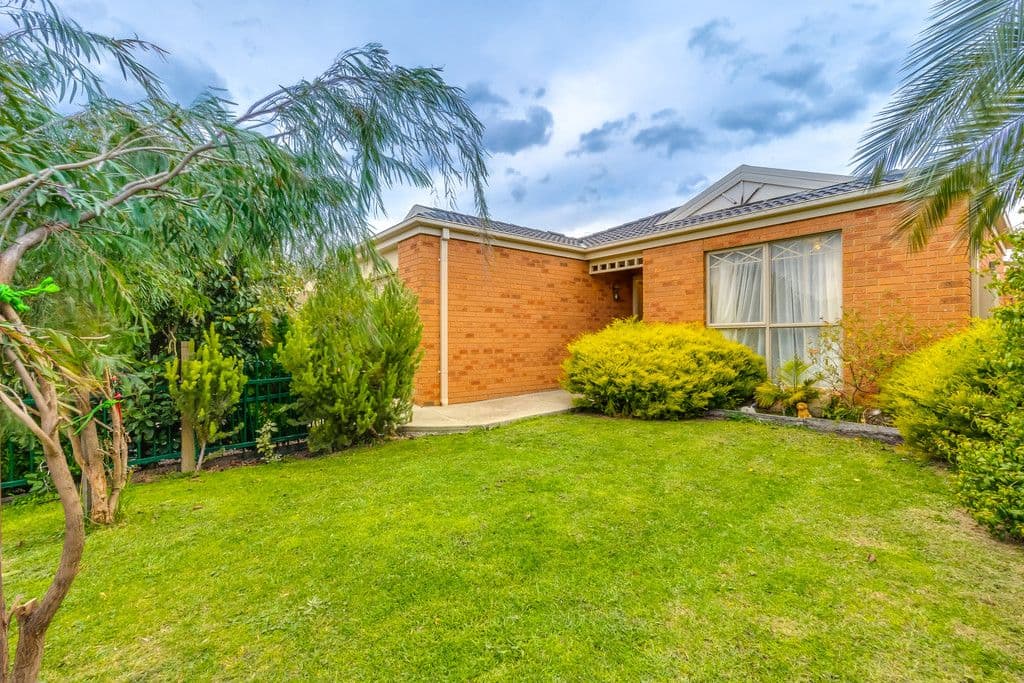 28 Egan Close, Werribee VIC 3030, Werribee - Thumbnail 2