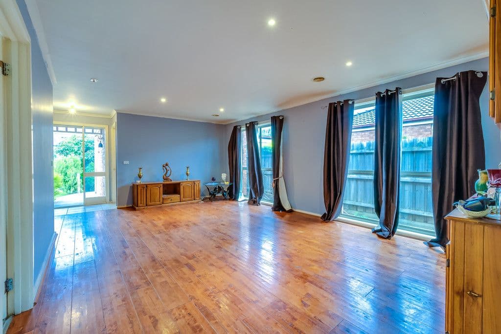 28 Egan Close, Werribee VIC 3030, Werribee - Thumbnail 4