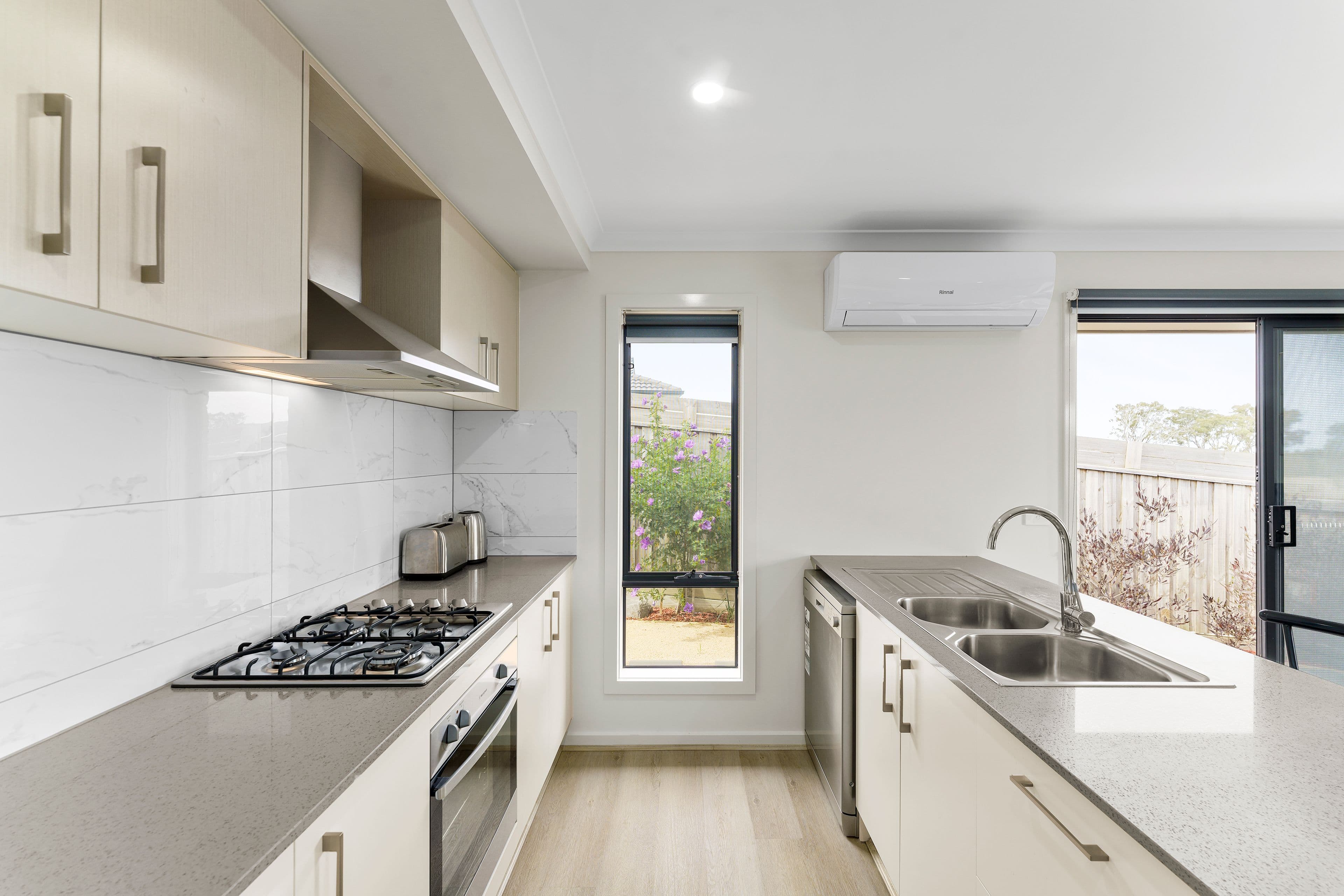 9 Kokoda Drive, Sunbury VIC 3429, Sunbury - Thumbnail 3