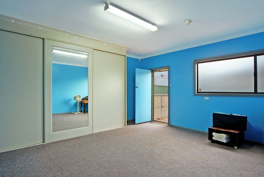 74 Leawarra Avenue, BARRACK HEIGHTS NSW 2528, Barrack Heights - Thumbnail 3