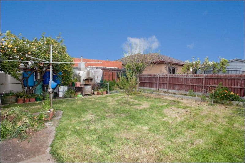 163 Mountview Road, LALOR VIC 3075, Lalor - Thumbnail 4