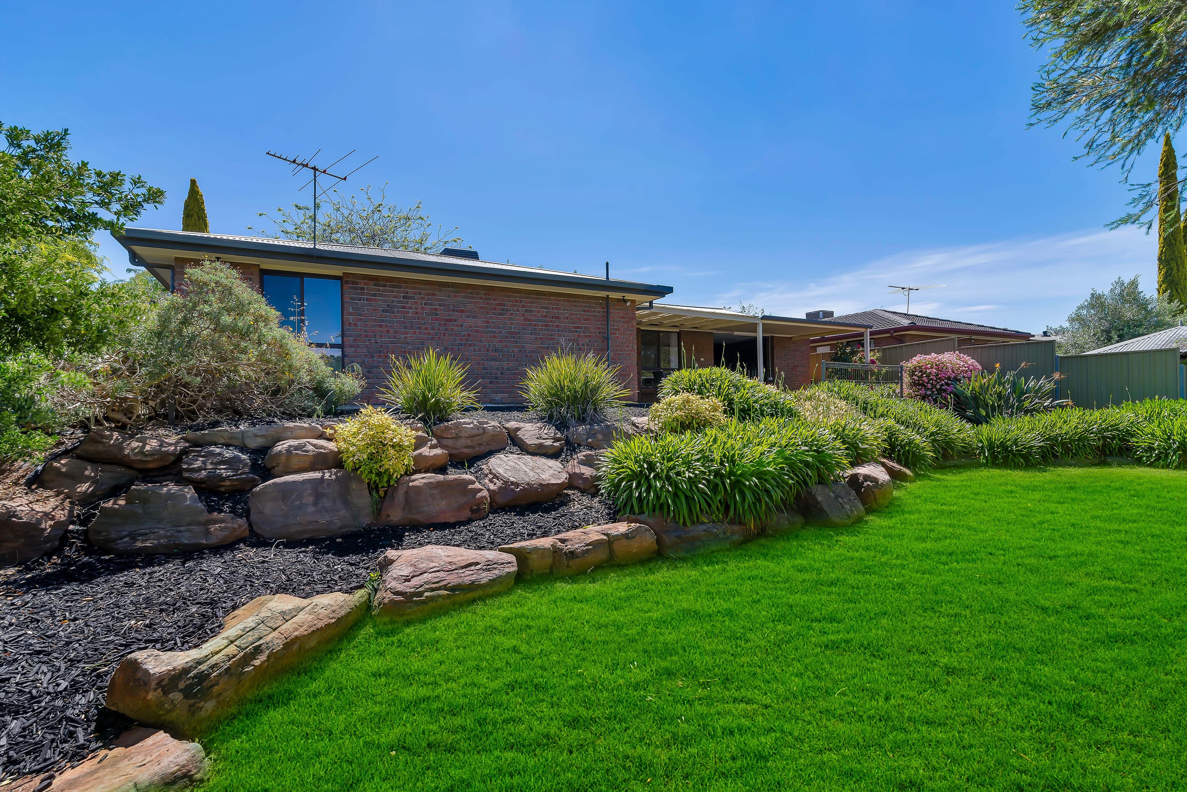 8 Taranaki Court, Greenwith SA 5125, Greenwith - Image 1