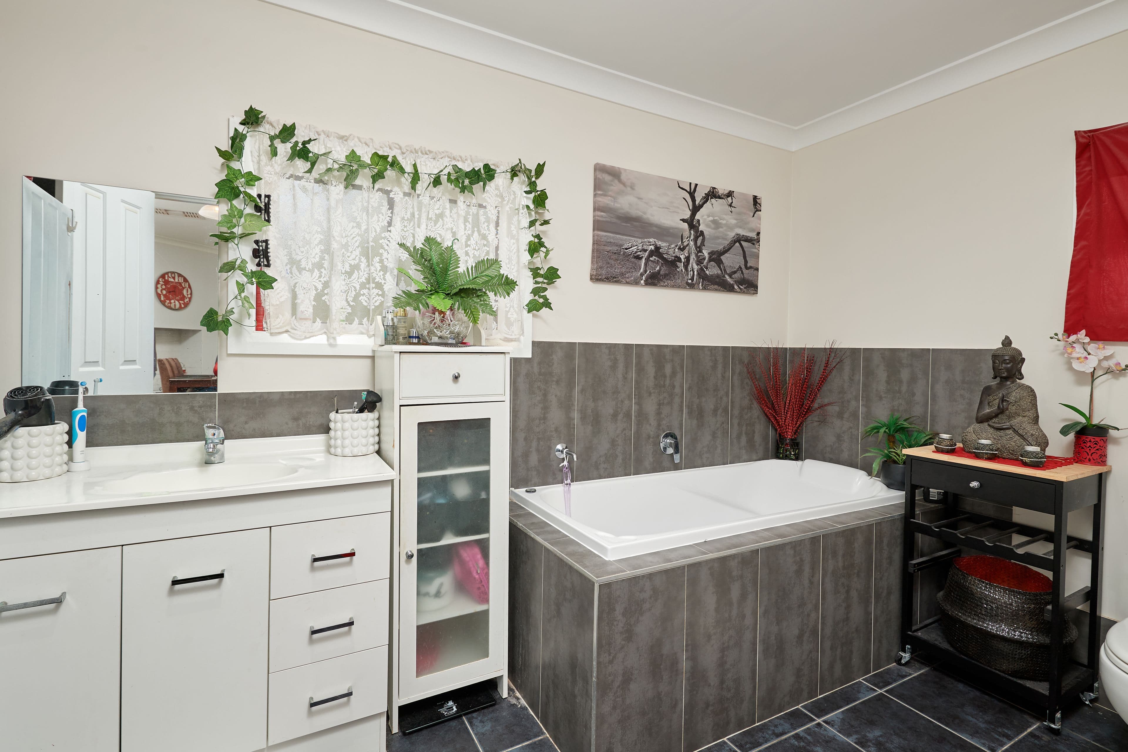 57 Commins Street, Junee NSW 2663, Junee - Thumbnail 5
