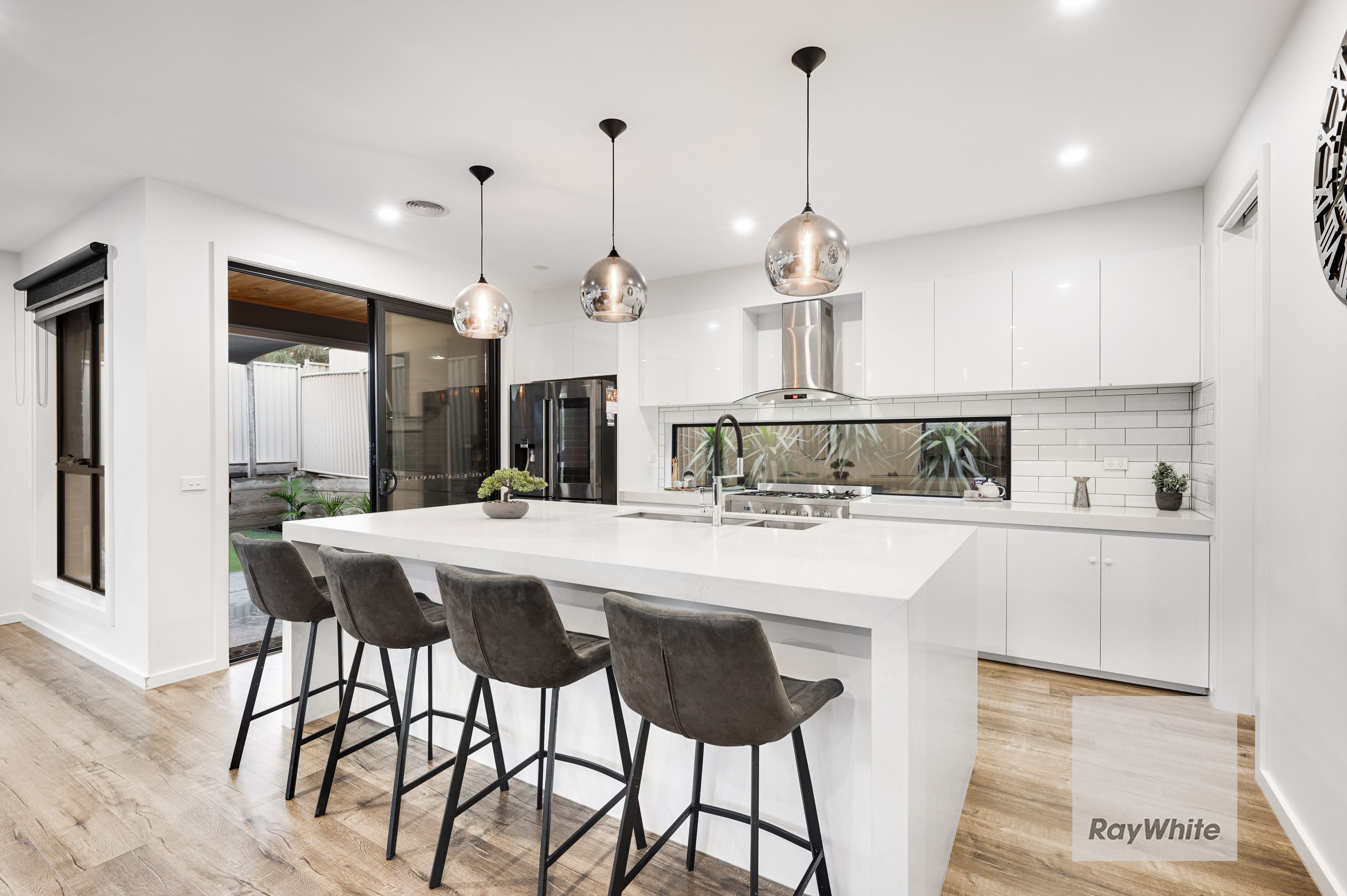 21 Douglas Court, Westmeadows VIC 3049, Westmeadows - Thumbnail 5