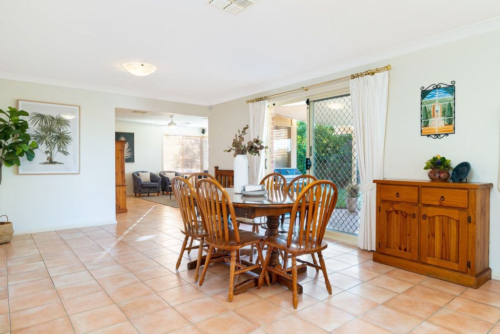 16 Kinnard Way, Kellyville NSW 2155, Kellyville - Thumbnail 7