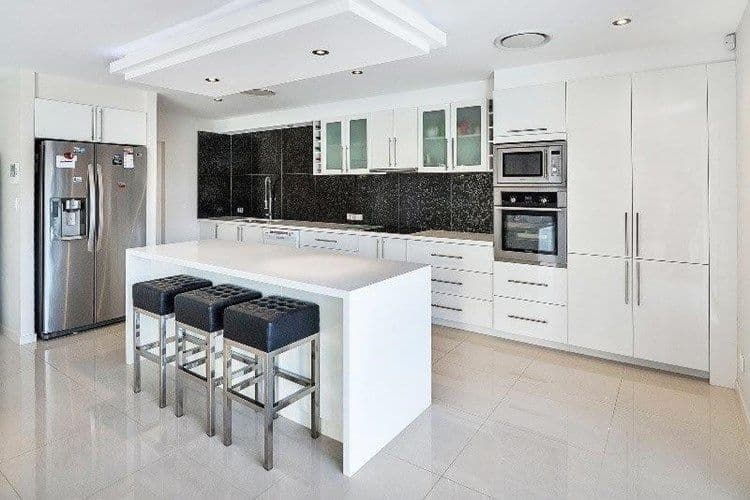 1 Meredith Drive, Broadbeach Waters QLD 4218, Broadbeach Waters - Thumbnail 3