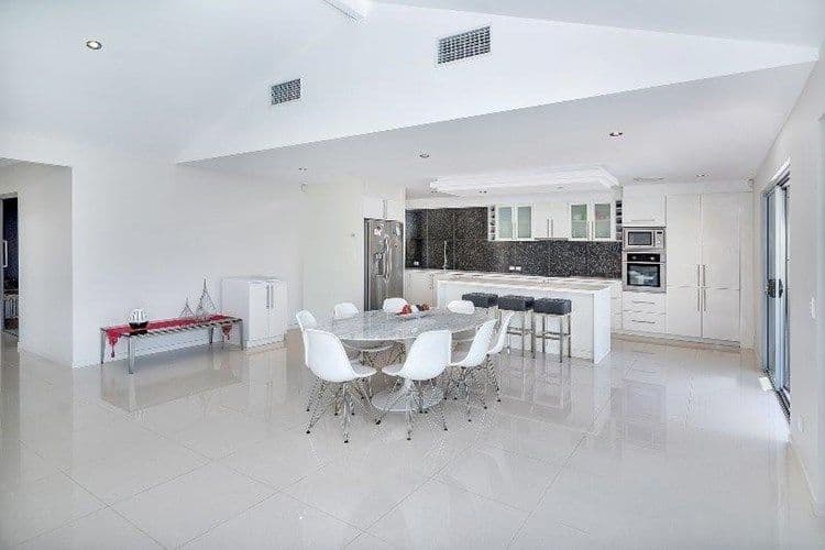 1 Meredith Drive, Broadbeach Waters QLD 4218, Broadbeach Waters - Thumbnail 5