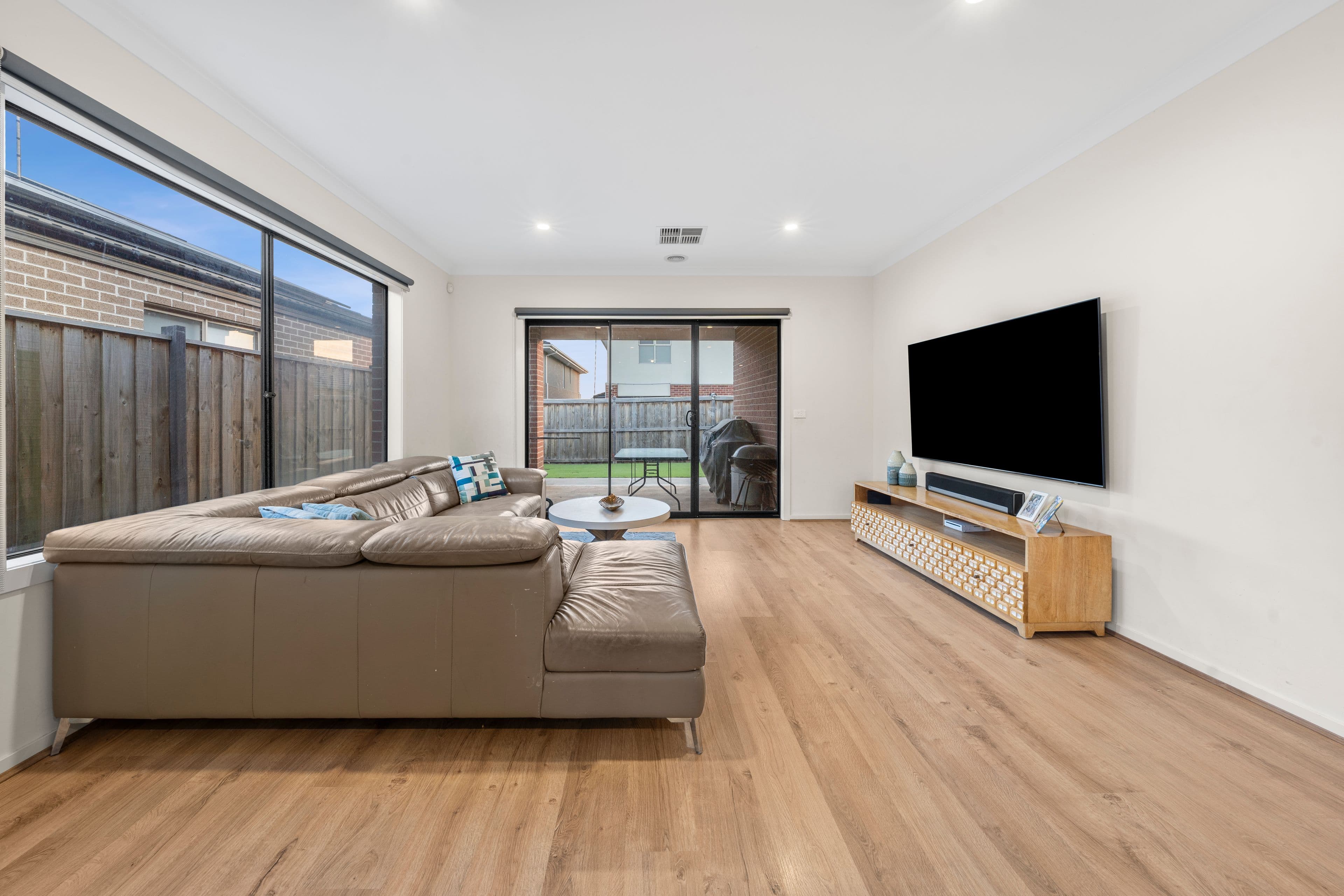 5 Webber Drive, DEANSIDE VIC 3336, Deanside - Thumbnail 8