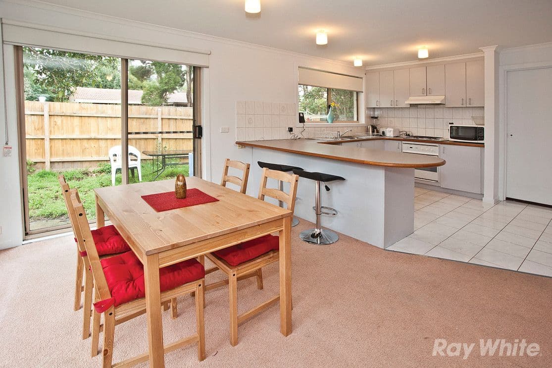 46 Delmore Crescent, GLEN WAVERLEY VIC 3150, Glen Waverley - Thumbnail 3