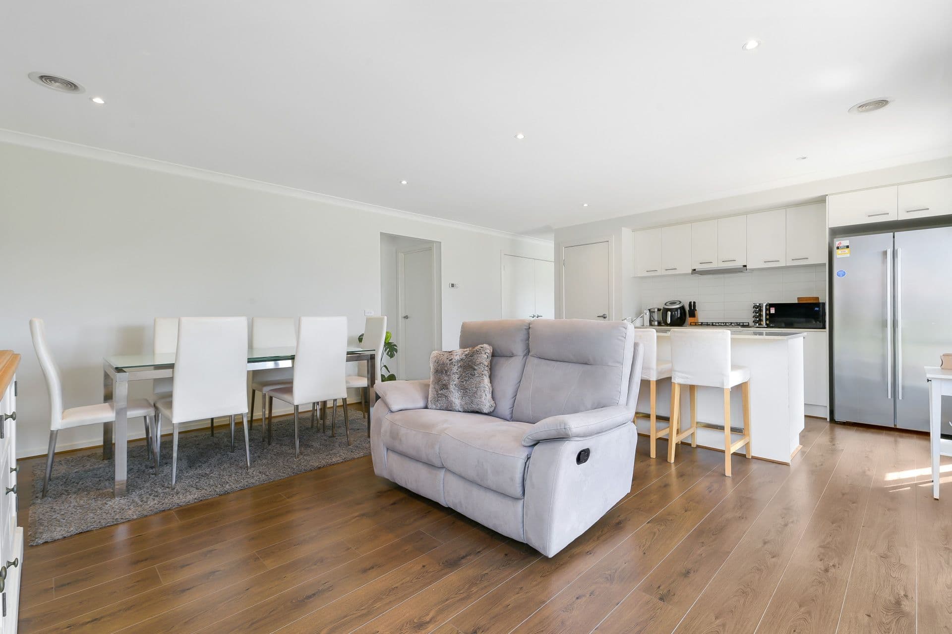 8 Comet Chase, Narre Warren South VIC 3805, Narre Warren South - Thumbnail 4