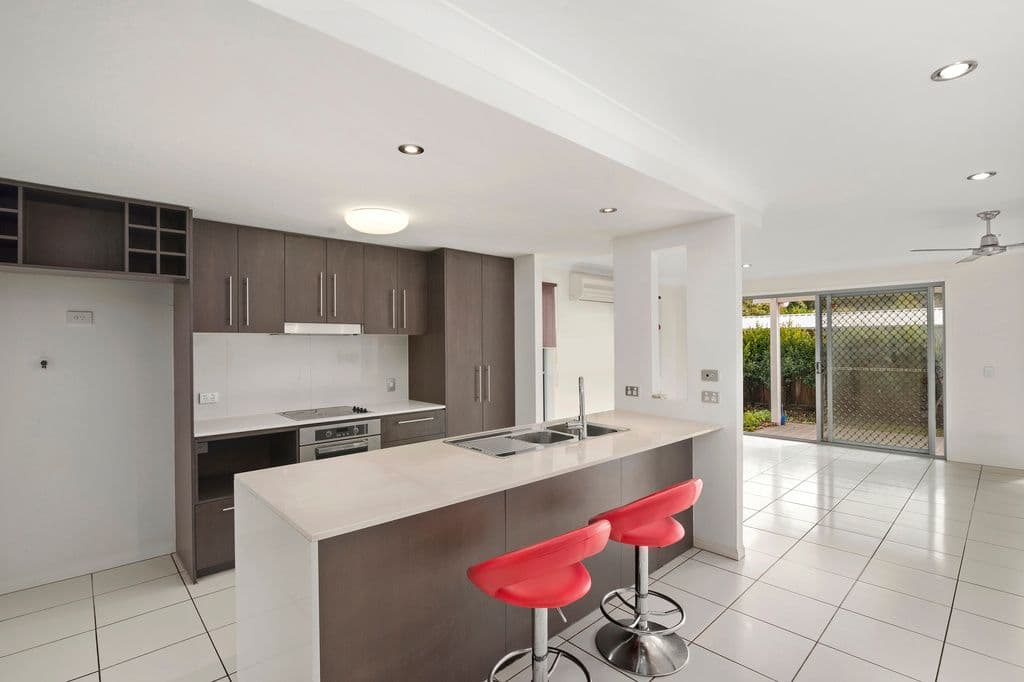 6 Santa Maria Court, Burleigh Waters QLD 4220, Burleigh Waters - Image 1