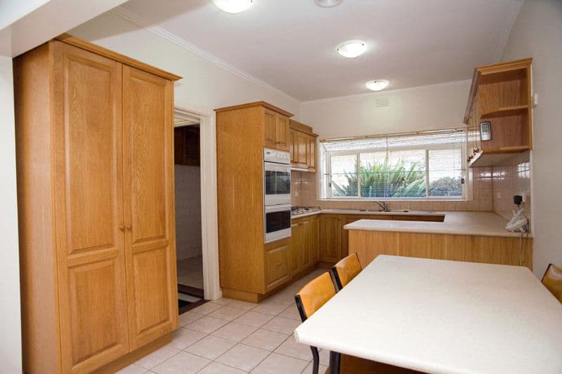 28 Banbury Road, RESERVOIR VIC 3073, Reservoir - Thumbnail 5
