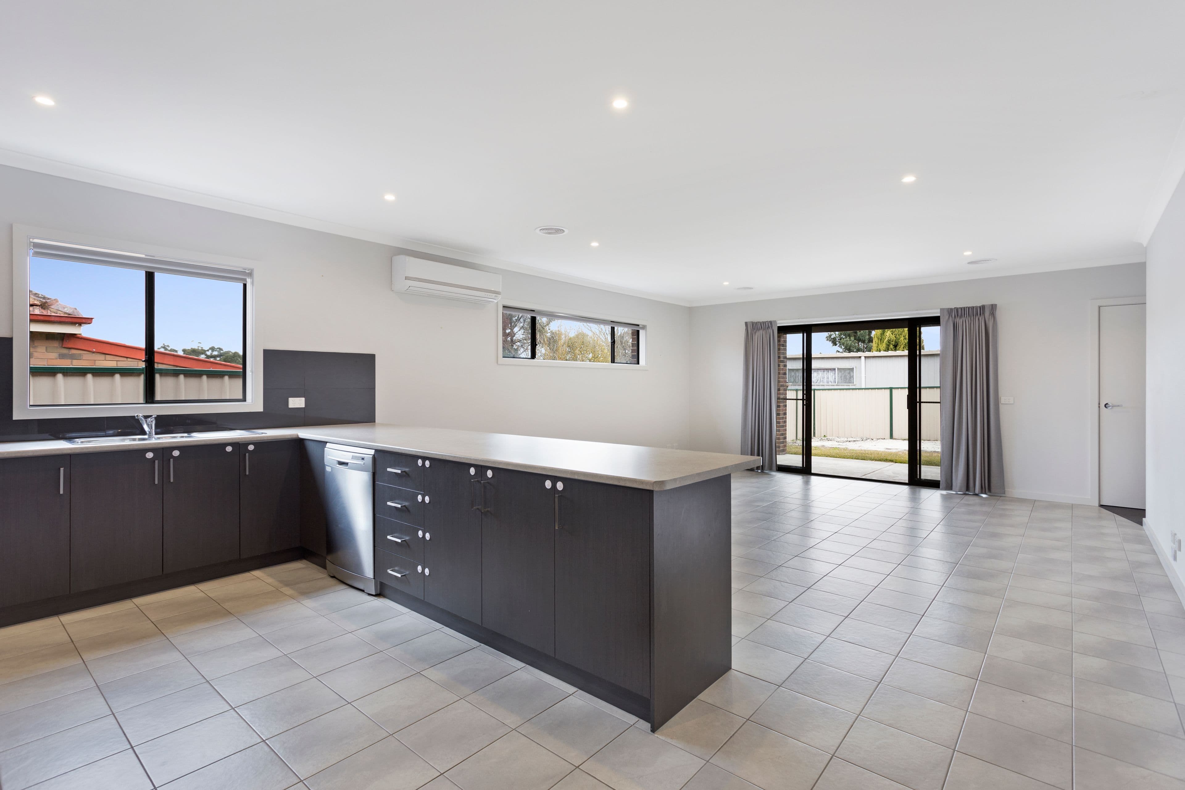 5 Horwood Drive, Canadian VIC 3350, Canadian - Thumbnail 3