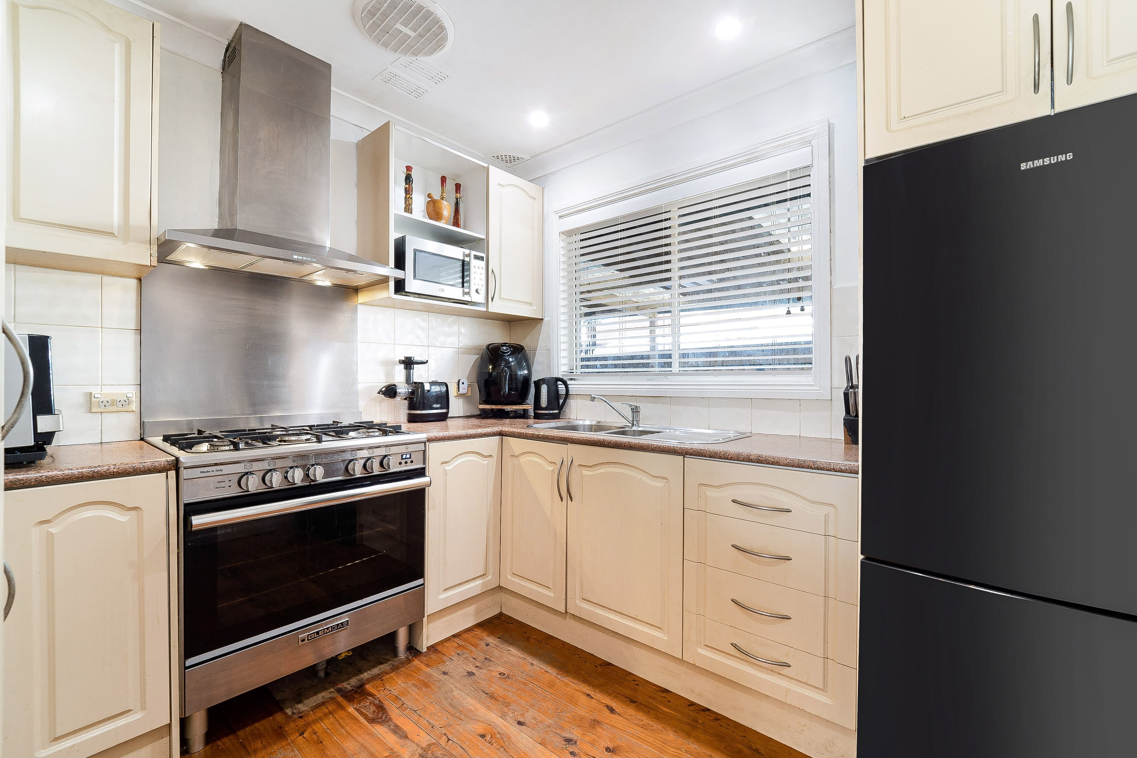 8 Iona Place, Bass Hill NSW 2197, Bass Hill - Thumbnail 4