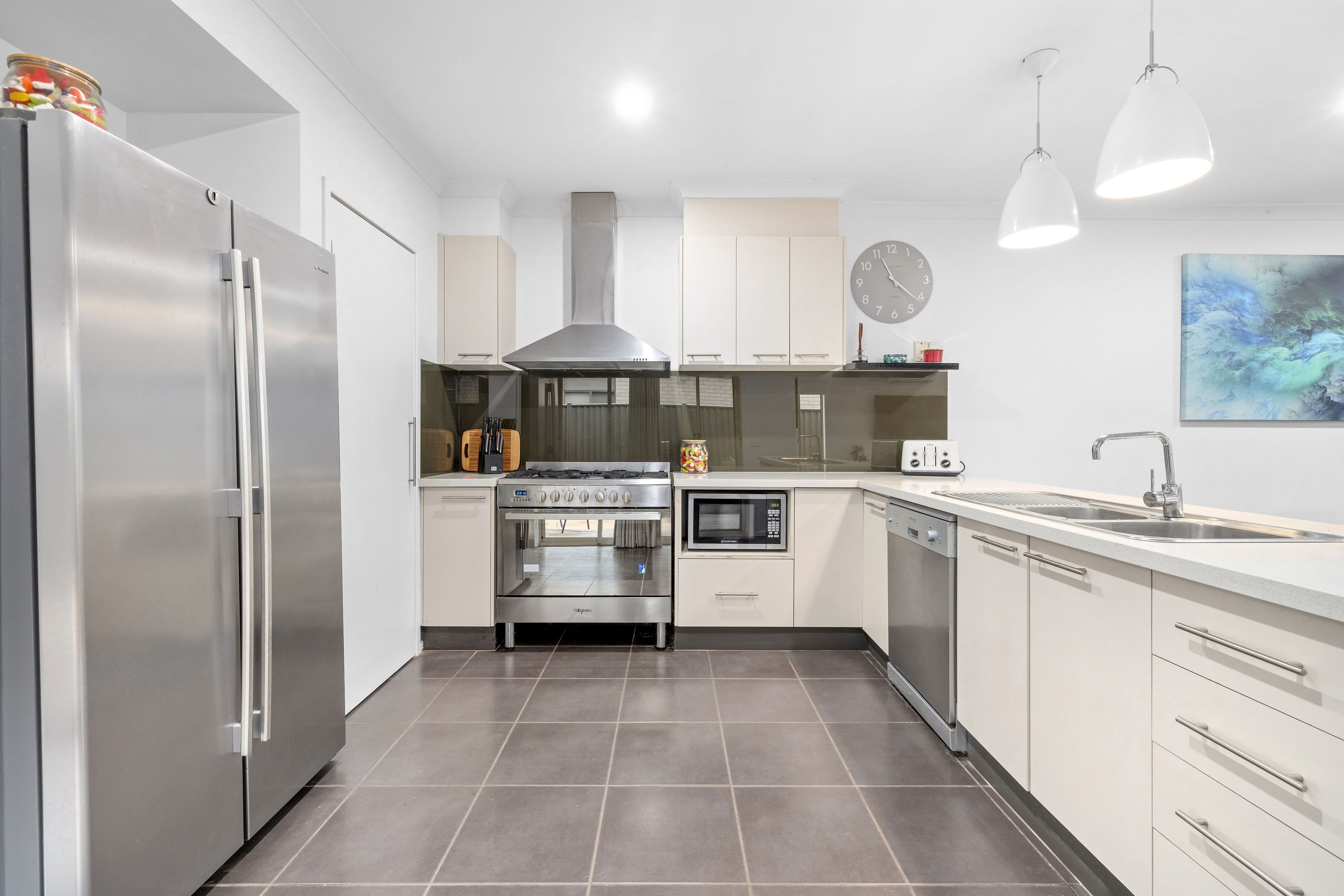 3 Sagan Drive, Cranbourne North VIC 3977, Cranbourne North - Thumbnail 6