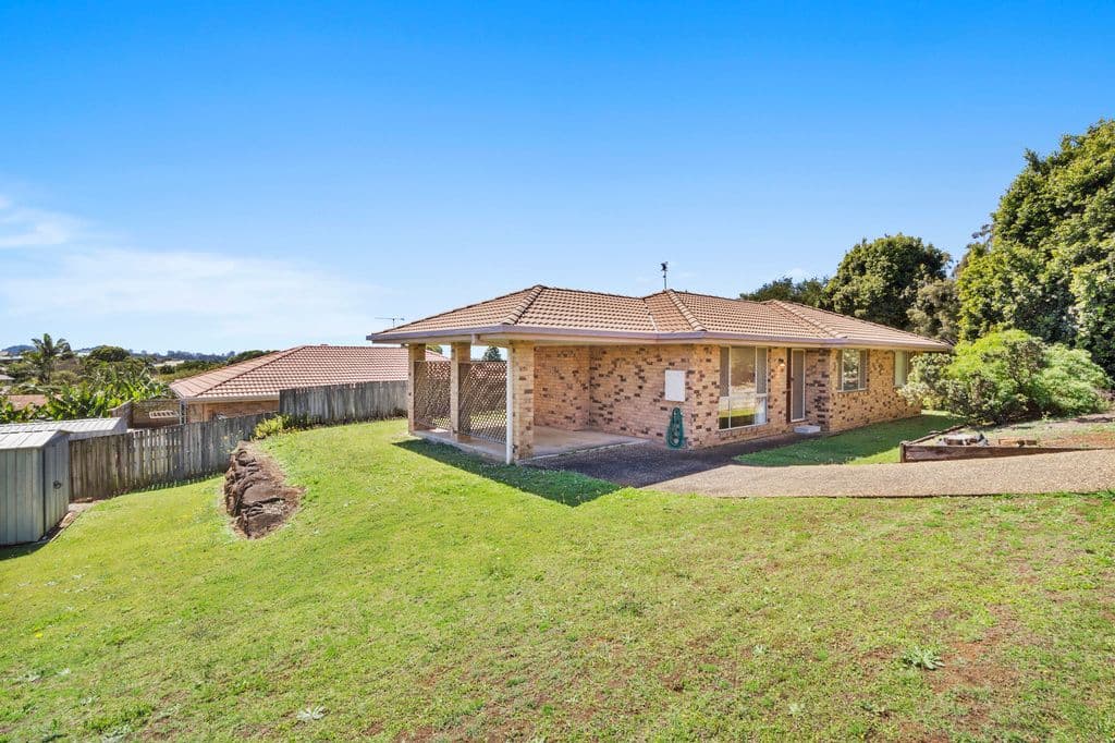 4 Chestnut Drive, Banora Point NSW 2486, Banora Point - Image 1