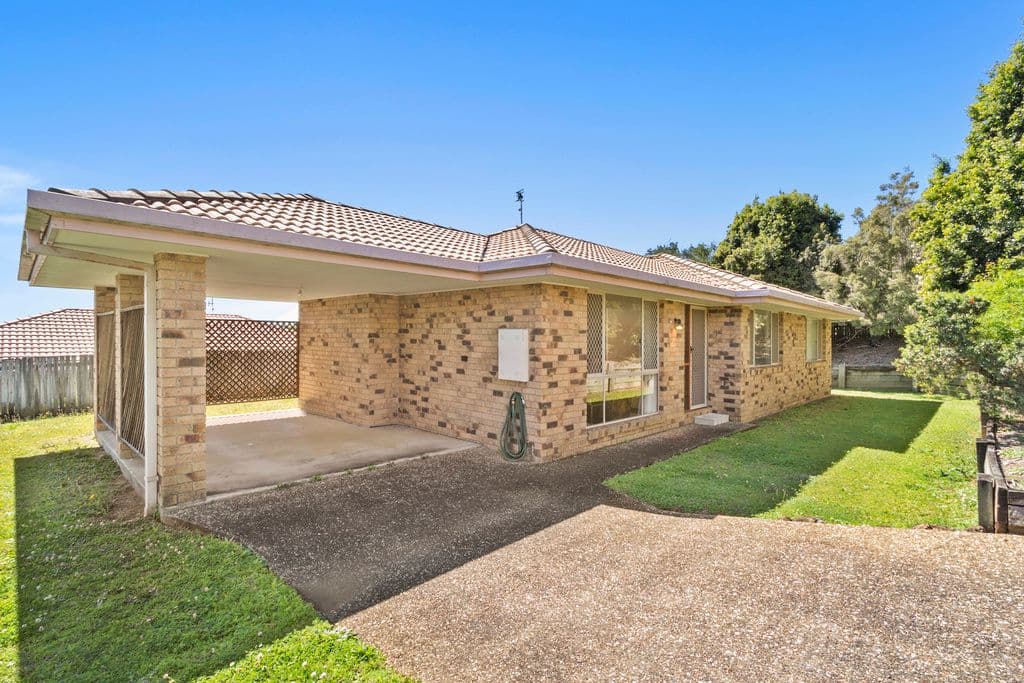 4 Chestnut Drive, Banora Point NSW 2486, Banora Point - Thumbnail 2