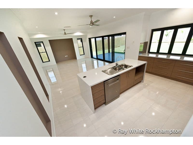 59 River Rose Drive, NORMAN GARDENS QLD 4701, Norman Gardens - Thumbnail 3