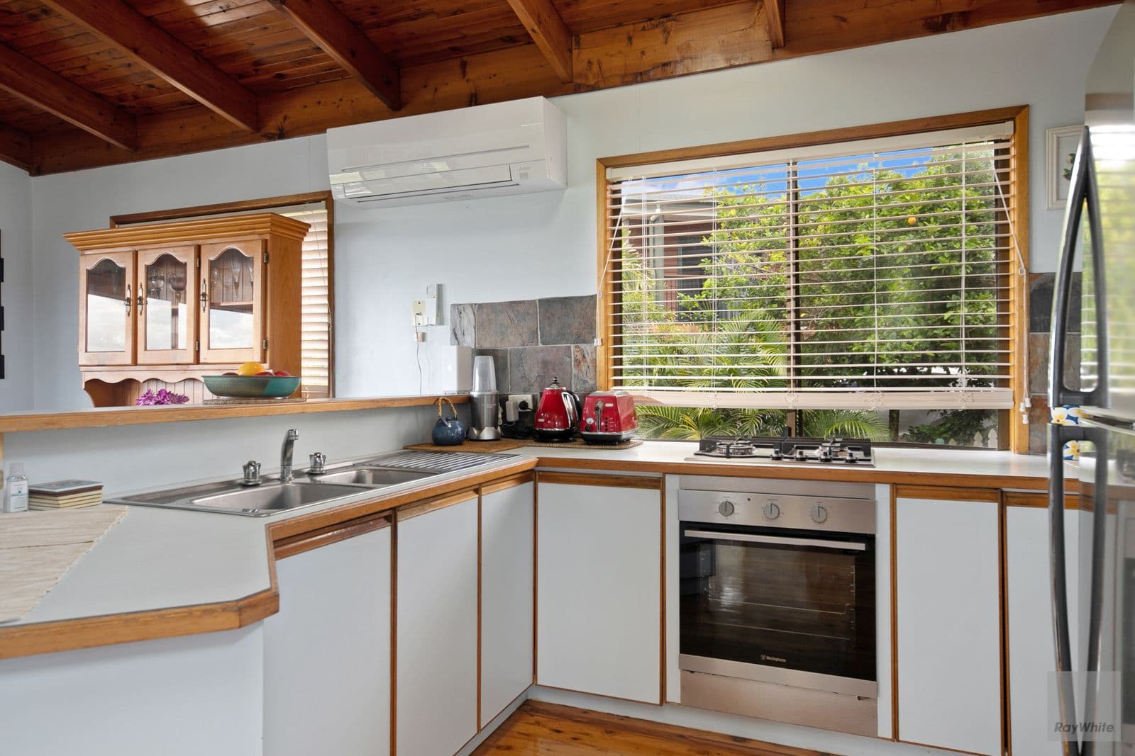 33 Eden Way, Yeppoon QLD 4703, Yeppoon - Thumbnail 6