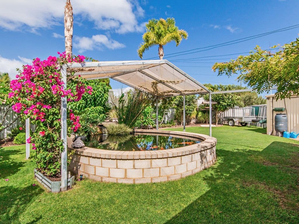 4 Camm Place, Waikiki WA 6169, Waikiki - Thumbnail 2