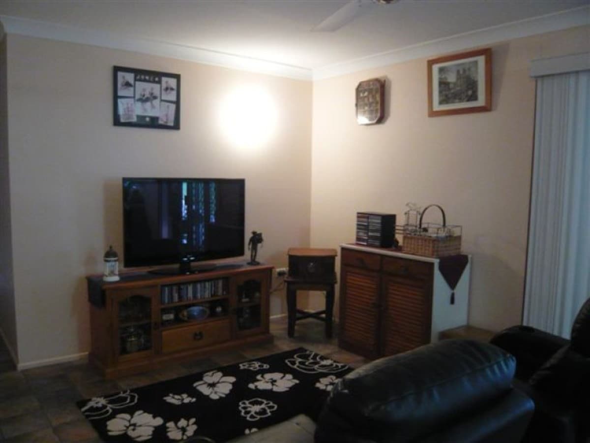 3 Whiteley Street, Frenchville QLD, Frenchville - Thumbnail 2