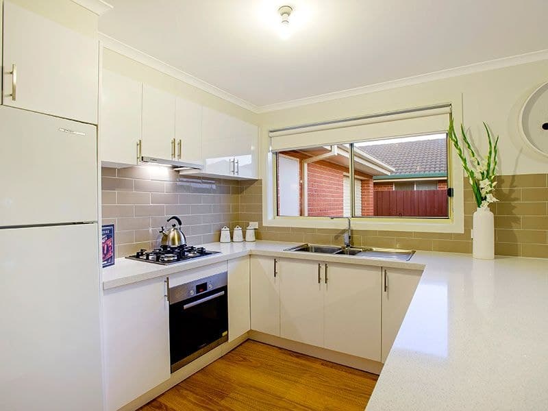 6 James Austin Way, Seabrook - Thumbnail 3
