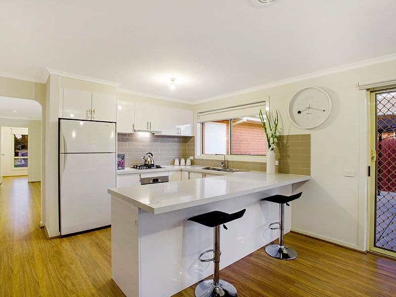 6 James Austin Way, Seabrook - Thumbnail 4