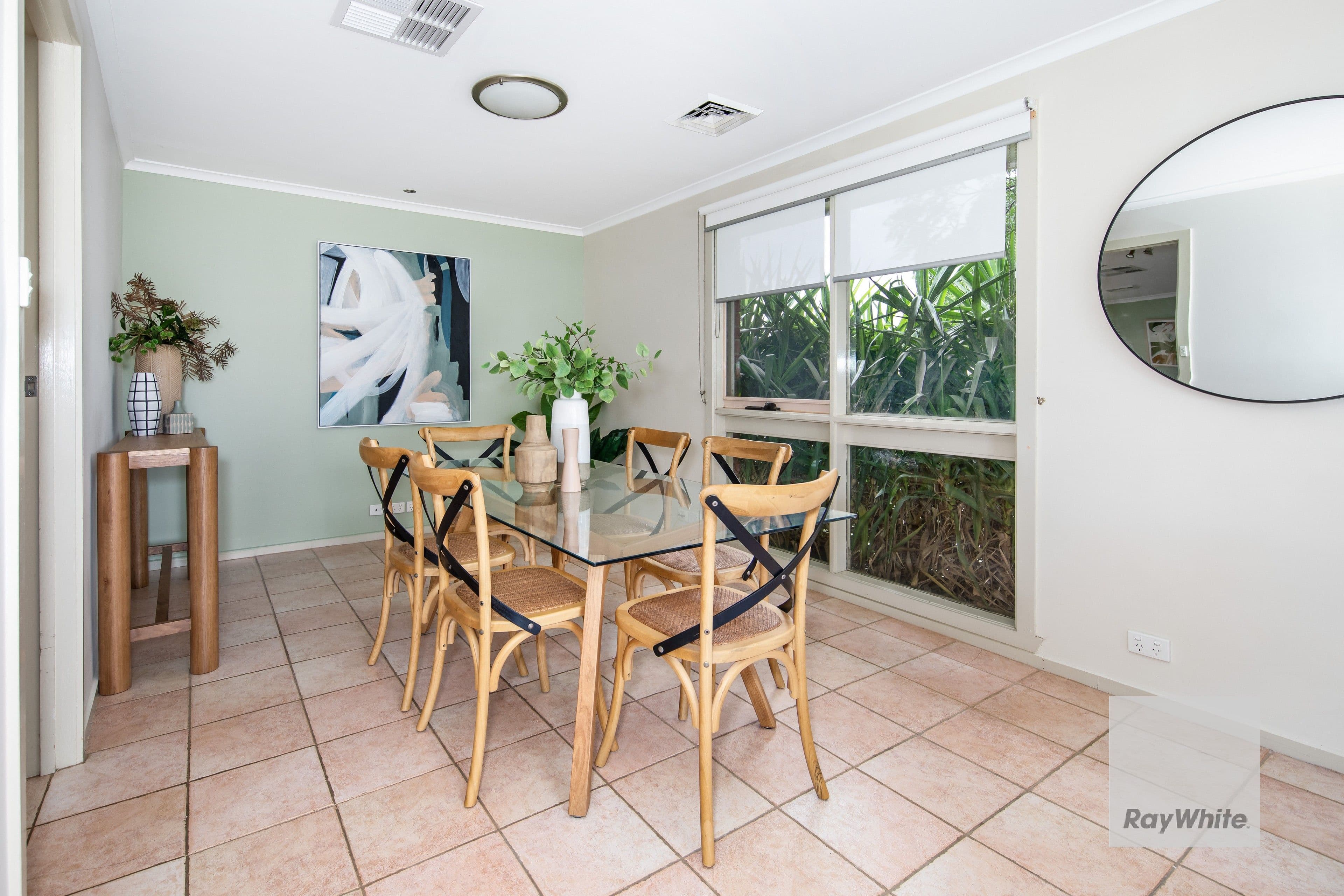 1 Ensign Grove, Taylors Lakes VIC 3038, Taylors Lakes - Thumbnail 6