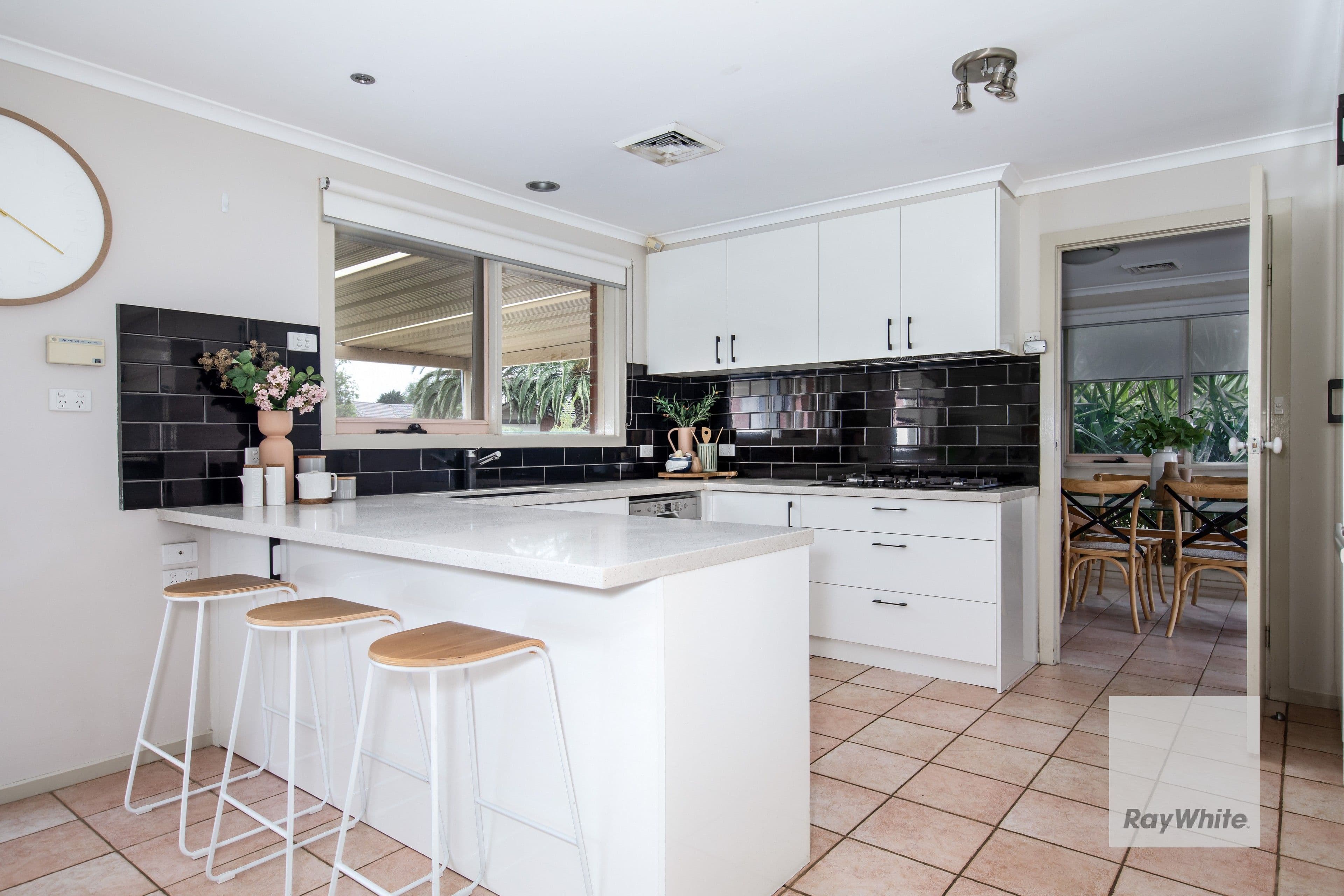 1 Ensign Grove, Taylors Lakes VIC 3038, Taylors Lakes - Thumbnail 8