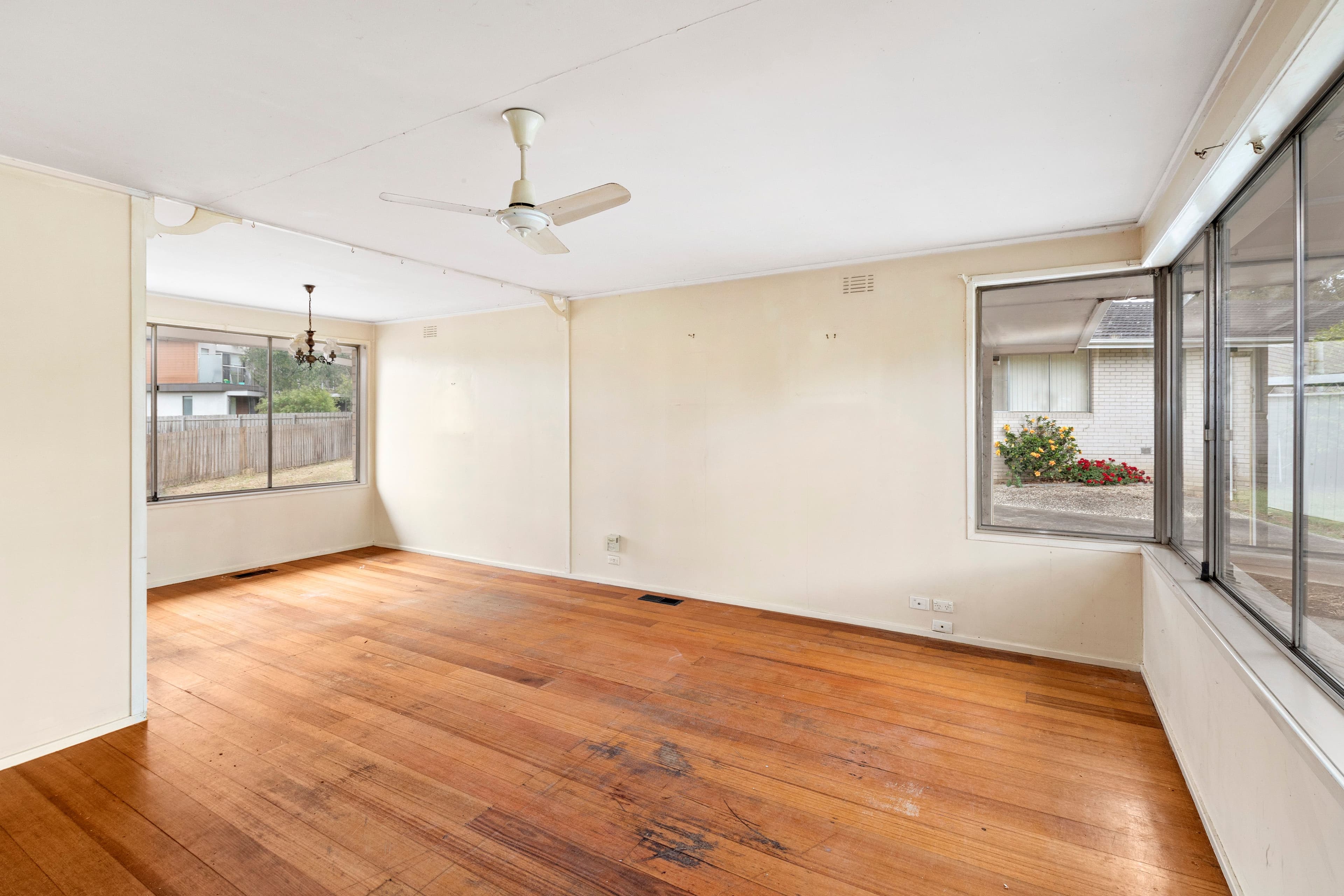 20 Moreton Close, Caroline Springs - Thumbnail 2