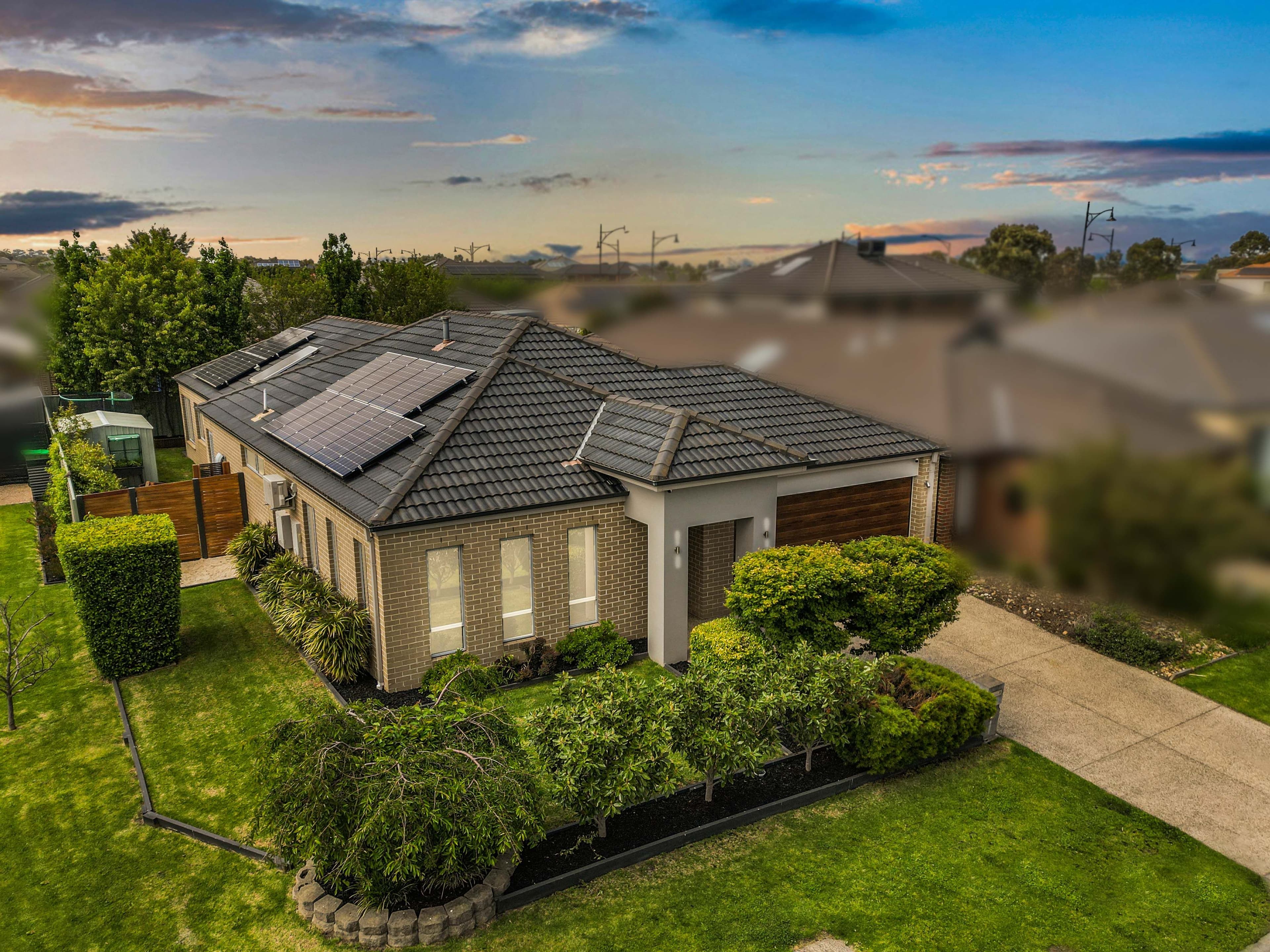 6 Charolais Court, Pakenham VIC 3810, Pakenham - Image 1