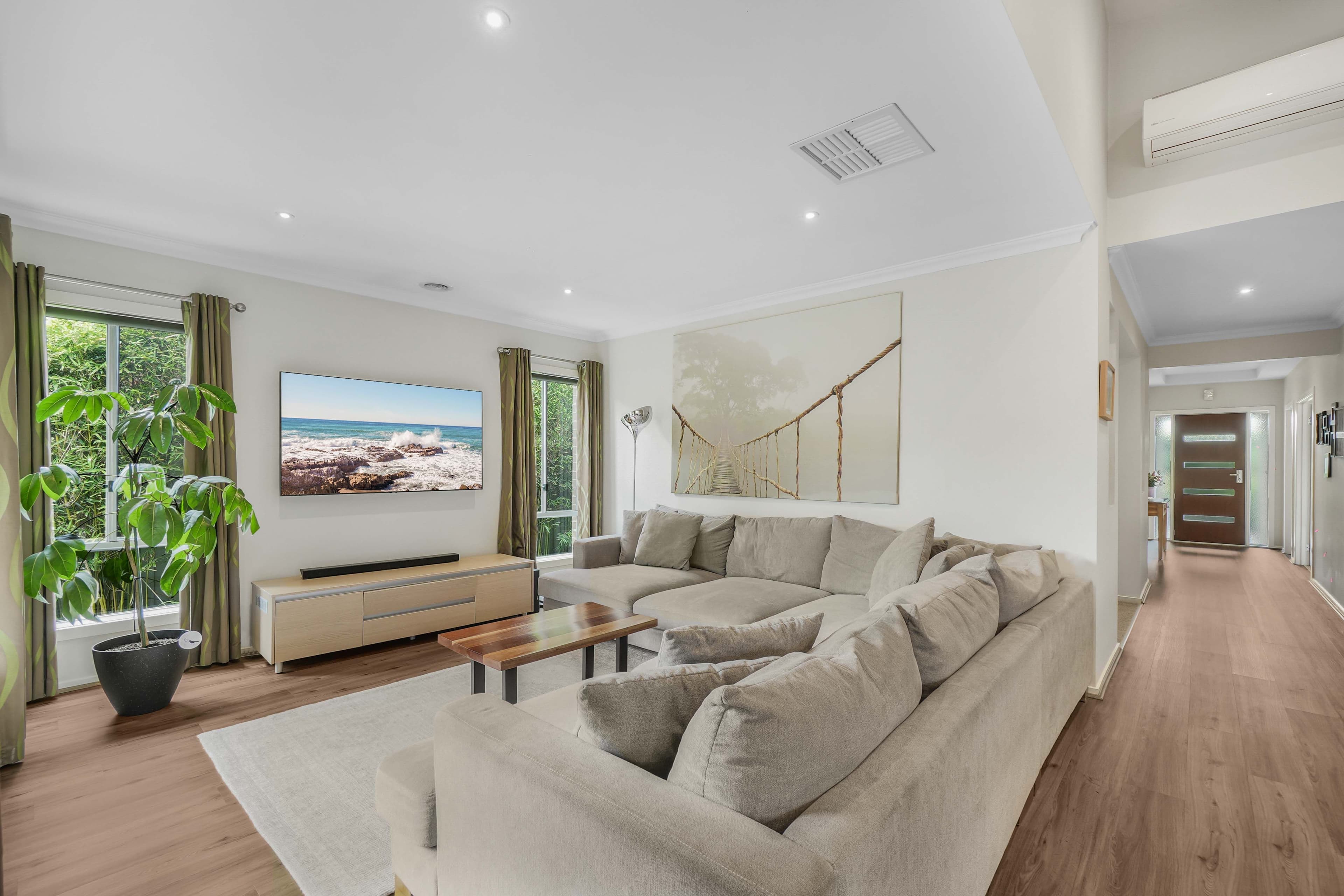 6 Charolais Court, Pakenham VIC 3810, Pakenham - Thumbnail 6