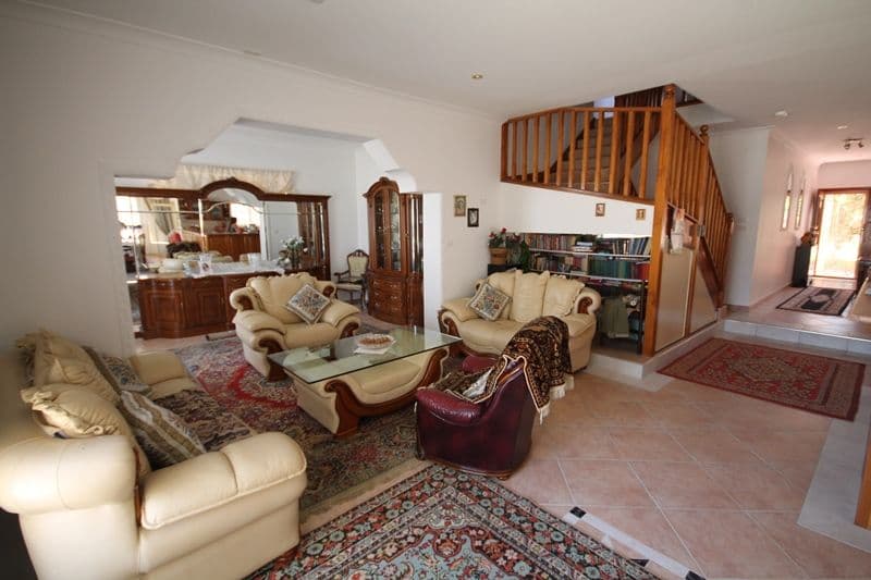 1 St Georges Crescent, CECIL HILLS NSW 2171, Cecil Hills - Thumbnail 2