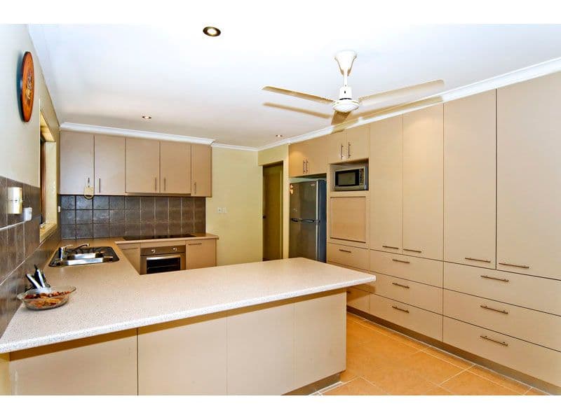 36 Finfoot Street, ROCHEDALE SOUTH QLD 4123, Rochedale South - Thumbnail 8