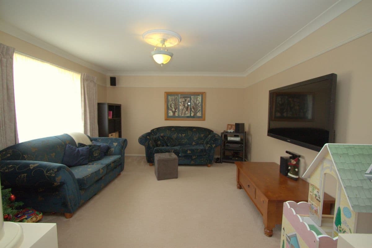 21 Mengel Court, MIDDLE RIDGE QLD 4350, Middle Ridge - Thumbnail 2