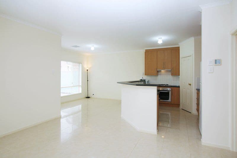 5 Creekview Drive, MAWSON LAKES SA 5095, Mawson Lakes - Thumbnail 3
