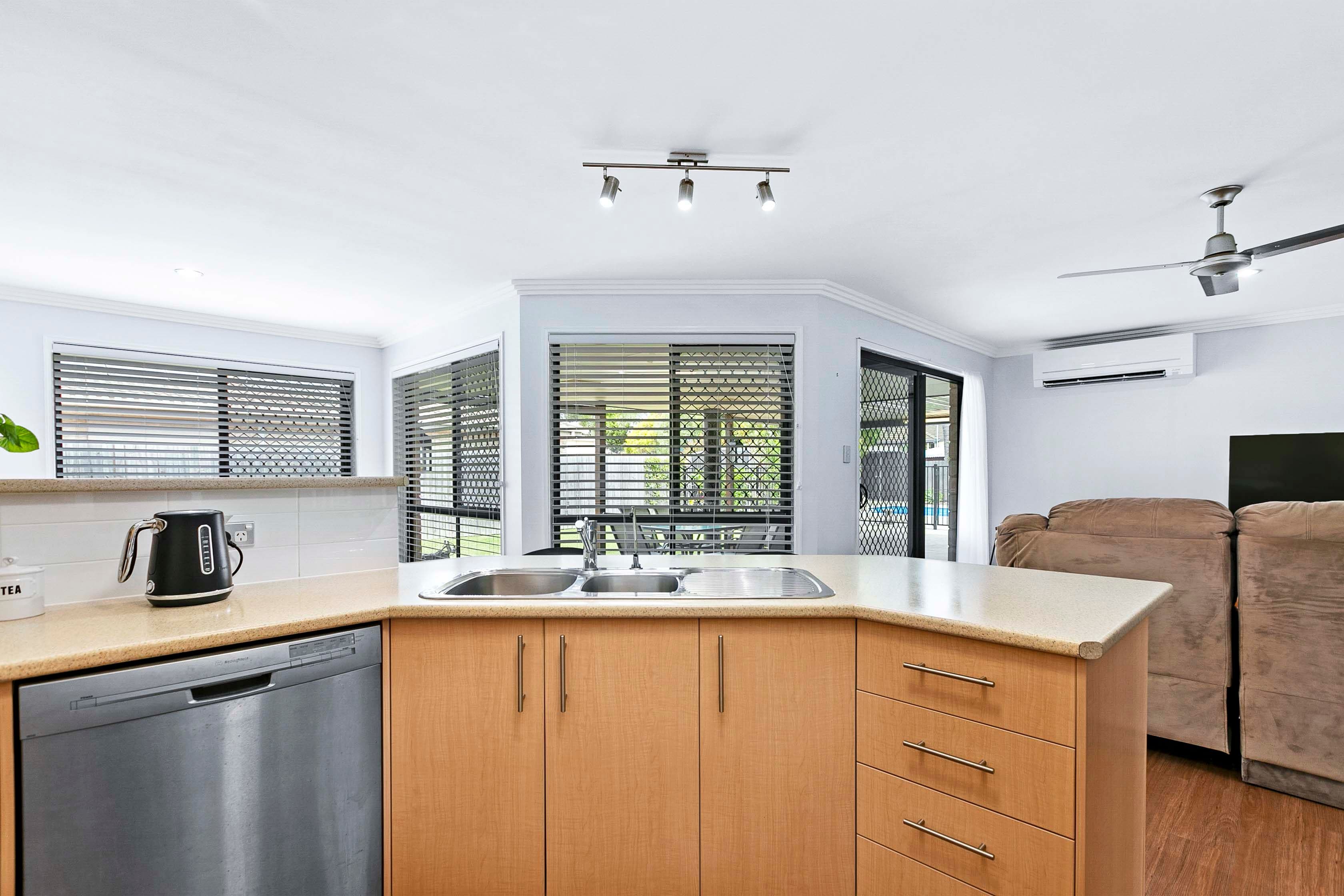 39 Lancaster Circuit, Urraween QLD 4655, Urraween - Thumbnail 7