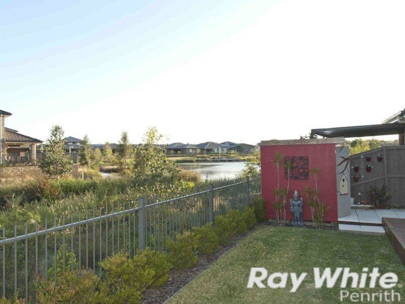 12 Knot Street WATERSIDE, CRANEBROOK NSW 2749, Cranebrook - Thumbnail 4