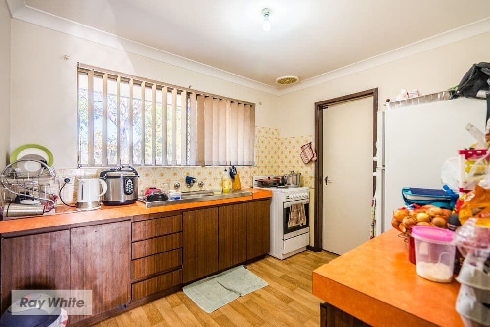7 Kelly Road, Girrawheen WA 6064, Girrawheen - Thumbnail 5