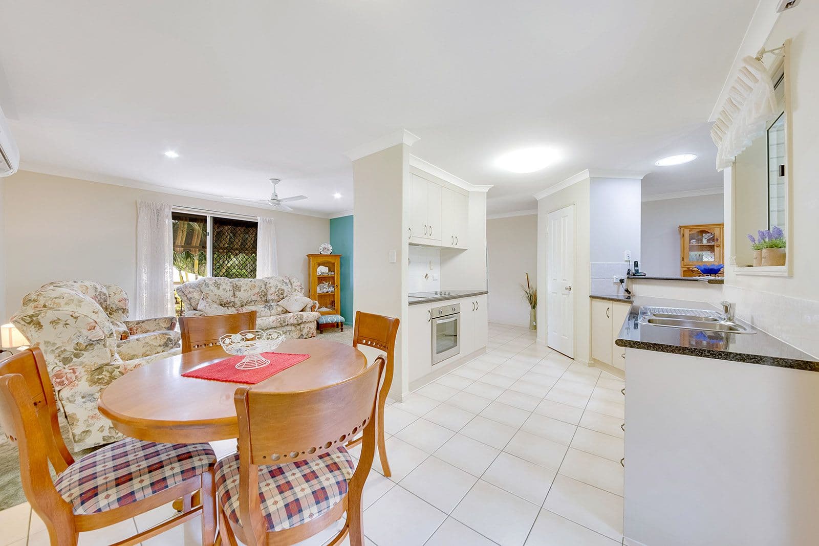 67 Col Brown Avenue, Clinton QLD 4680, Clinton - Thumbnail 2
