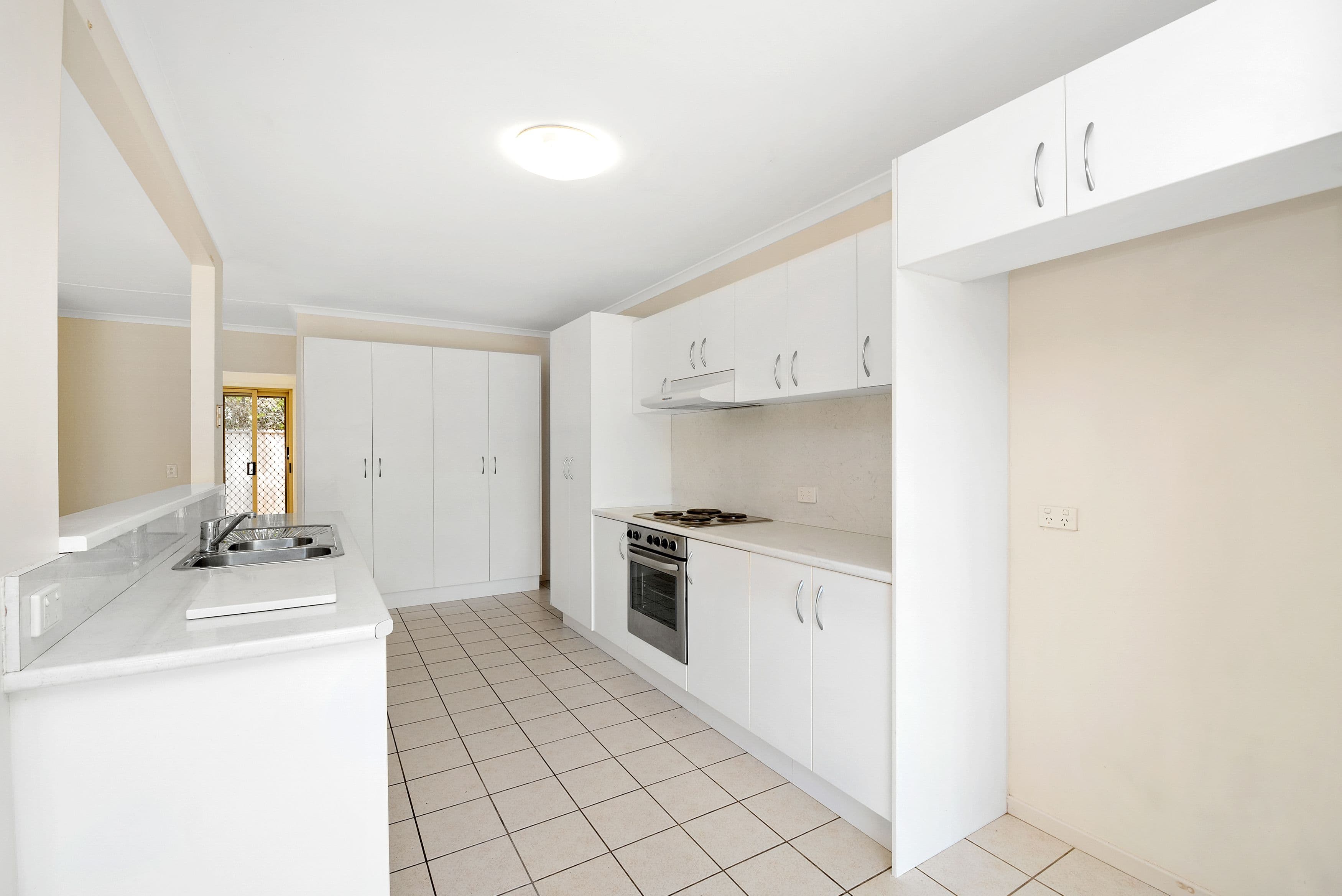 6 Kirribilli Street, Kippa-Ring QLD 4021, Kippa-Ring - Thumbnail 3
