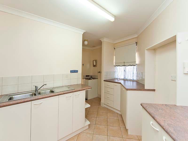 U3, 43-45 Coongan Avenue, GREENMOUNT WA 6056, Greenmount - Thumbnail 2