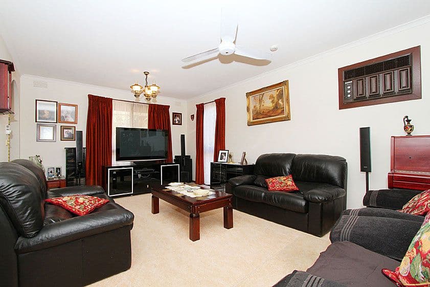 1 Shannon Place, MILL PARK VIC 3082, Mill Park - Thumbnail 3