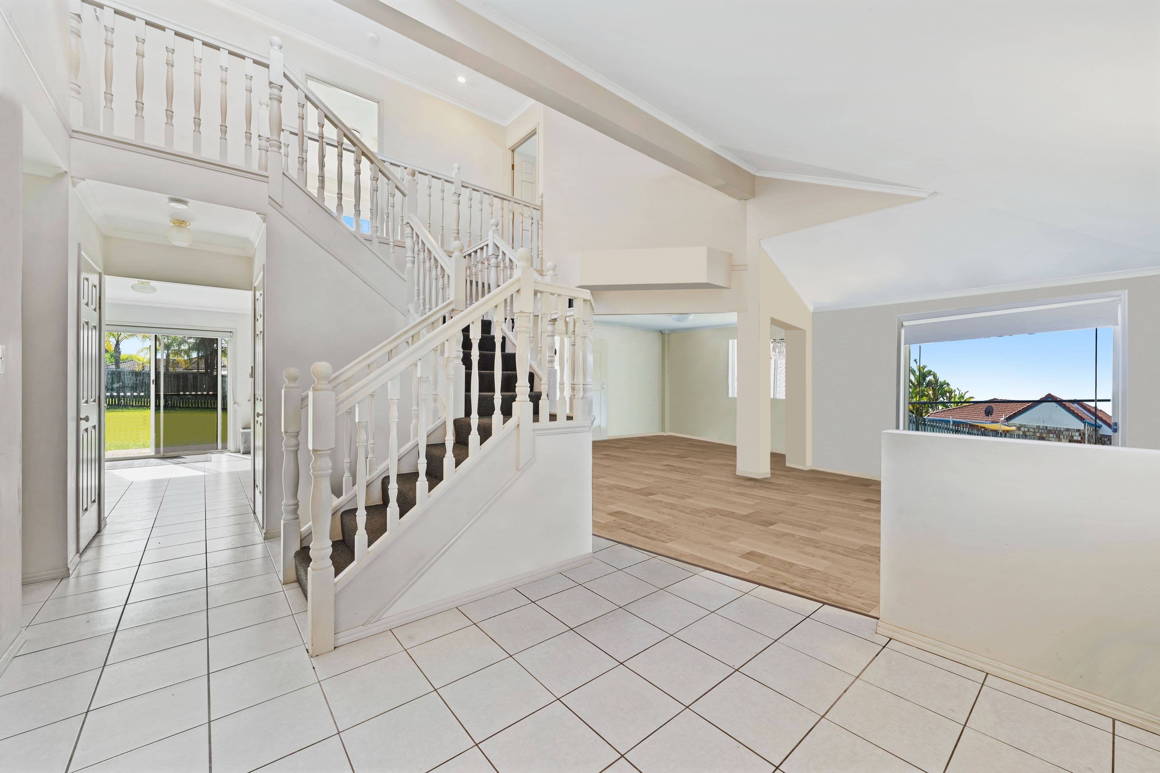 4 Tiree Court, Eagleby QLD 4207, Eagleby - Thumbnail 2