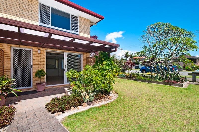14 Twenty Fifth Avenue, PALM BEACH QLD 4221, Palm Beach - Thumbnail 2