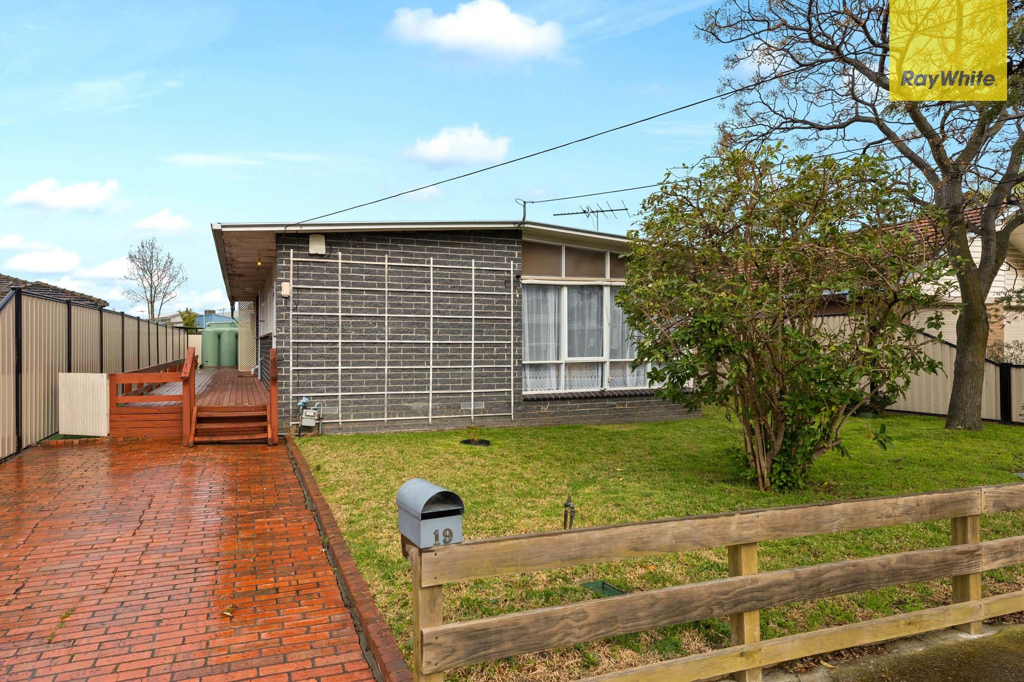 19 Obrien Drive, St Albans VIC 3021, St Albans - Image 1