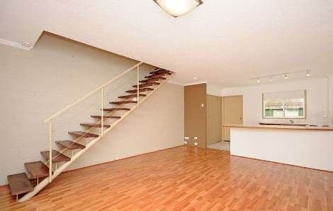 79 Bayview Street, RUNAWAY BAY QLD 4216, Runaway Bay - Thumbnail 2