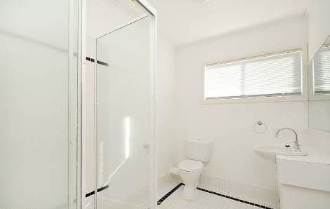 79 Bayview Street, RUNAWAY BAY QLD 4216, Runaway Bay - Thumbnail 4