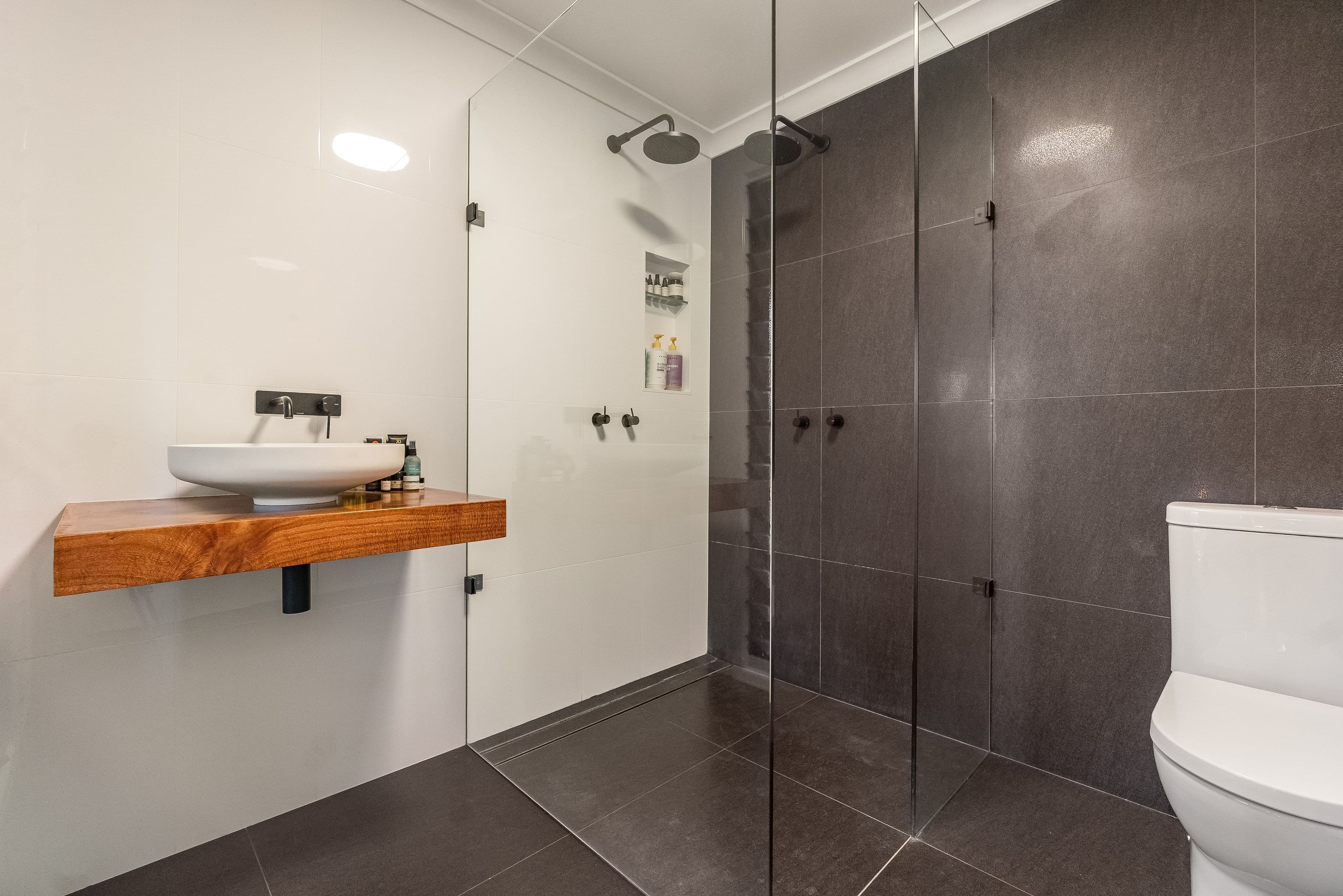 8 Clovis Avenue, Clyde North - Thumbnail 8